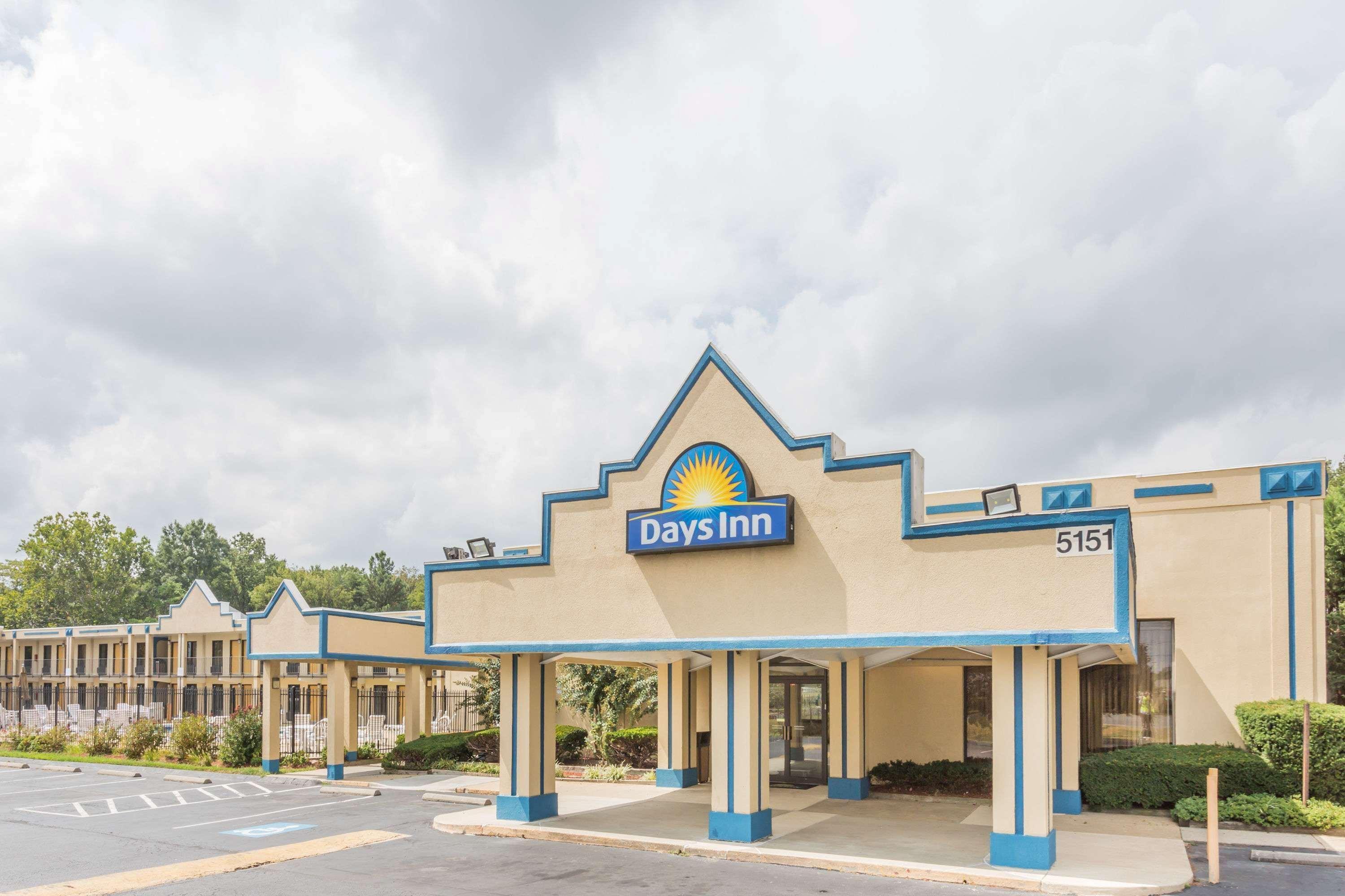 Days Inn By Wyndham Camp Springs Andrews Afb Eksteriør billede